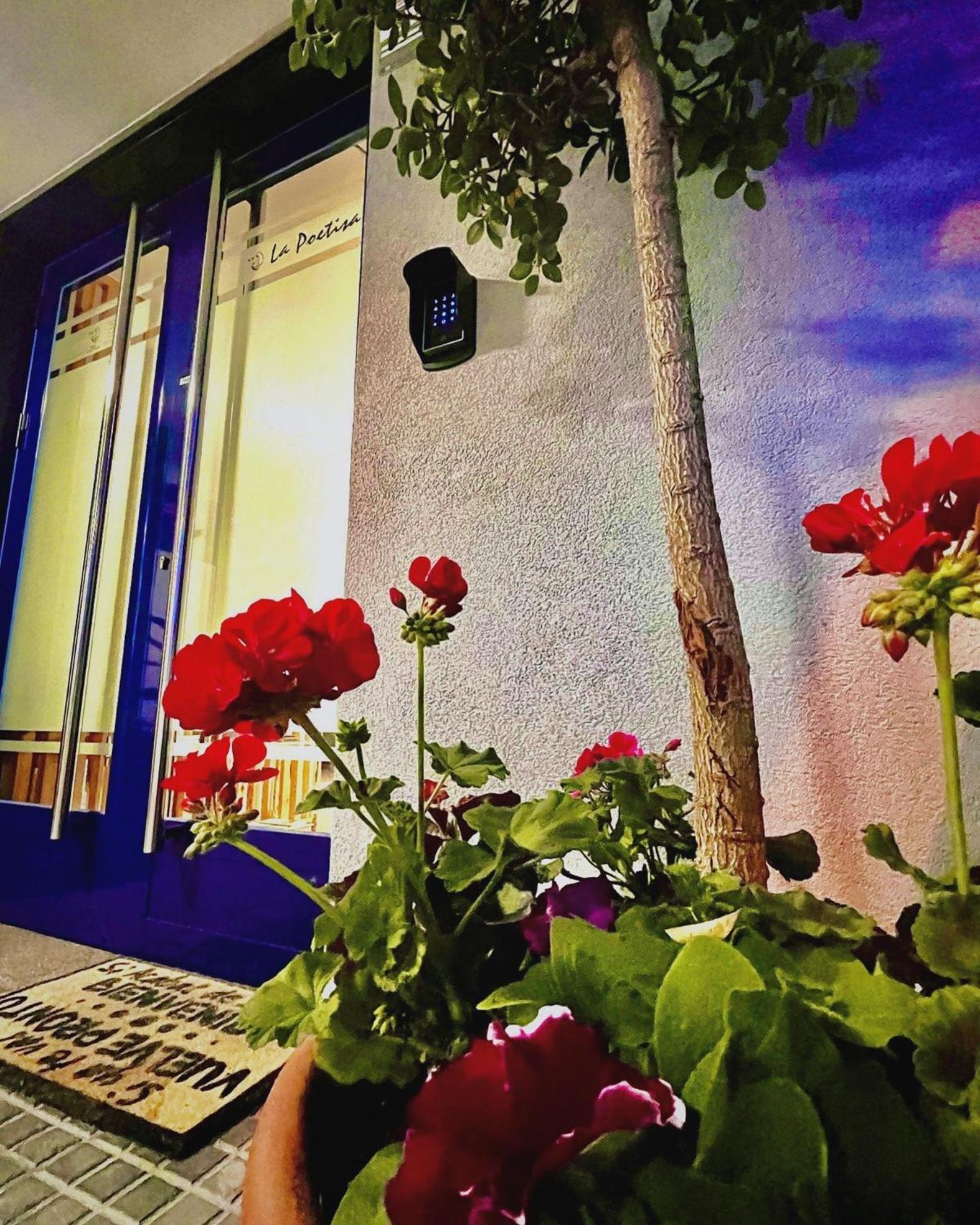 Hostal La Poetisa - Auto Check-In Culleredo Exteriér fotografie
