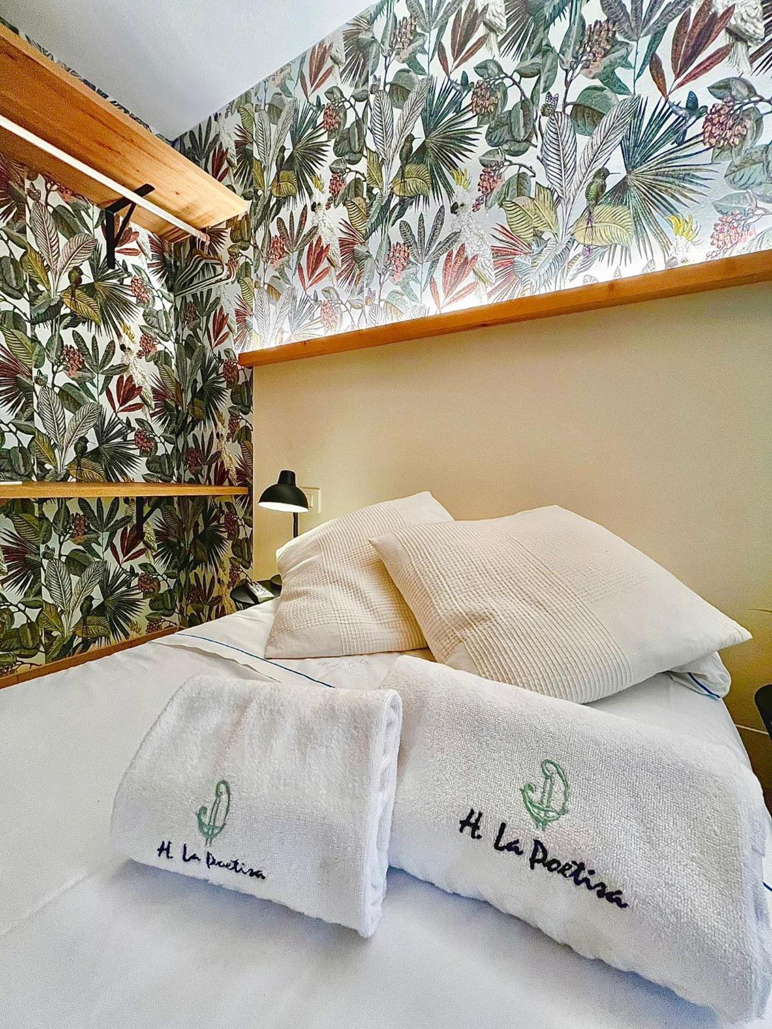 Hostal La Poetisa - Auto Check-In Culleredo Exteriér fotografie